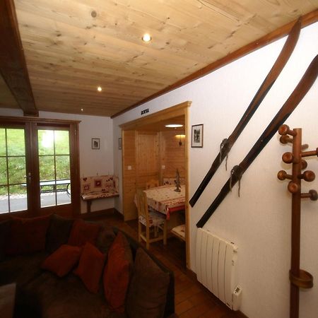 Charming Chalet In Ventron With Terrace Bagian luar foto