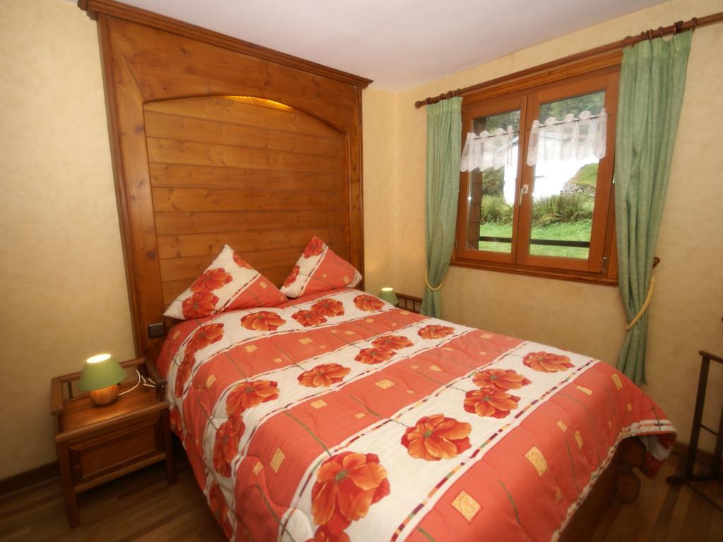 Charming Chalet In Ventron With Terrace Bagian luar foto